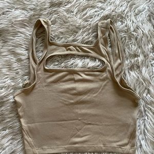 Lululemon Beige Crop top size 6/medium